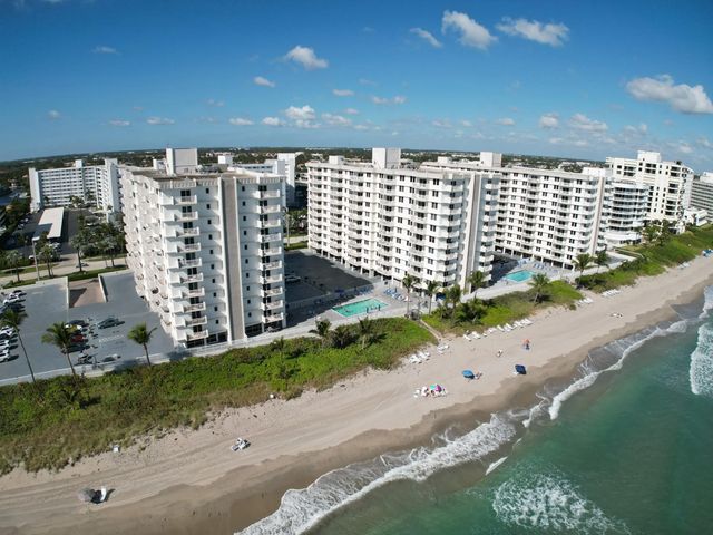 4 of 51 - 3221 S Ocean Boulevard #302, Highland Beach, FL
