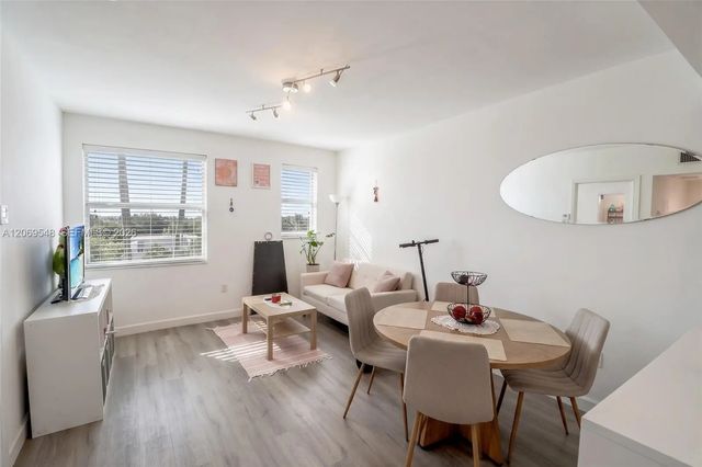 1550 Drexel Avenue #103, Miami Beach