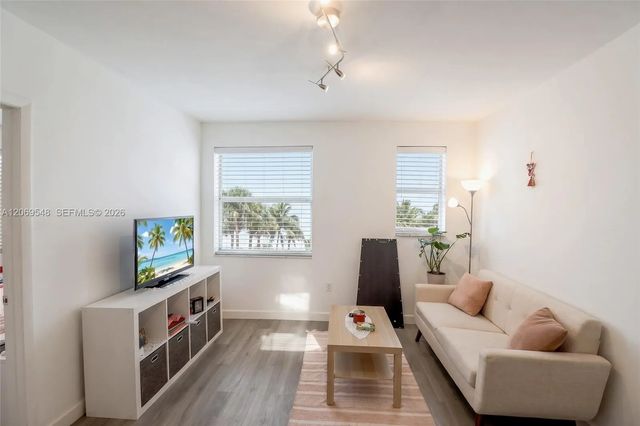 4 of 14 - 1550 Drexel Avenue #103, Miami Beach, FL