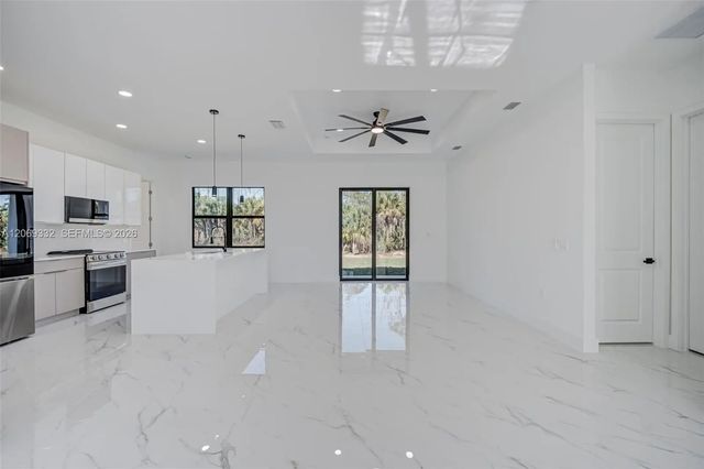 4 of 30 - 1927 Redmont Avenue, Lehigh Acres, FL