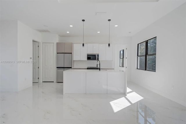 5 of 30 - 1827 Tomaso Avenue, Lehigh Acres, FL
