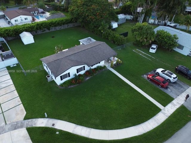 2 of 38 - 18608 Sw 93rd Place, Cutler Bay, FL