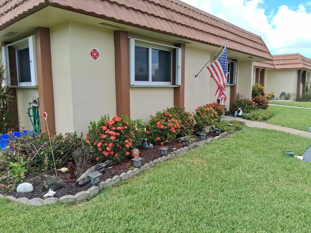 3 of 14 - 5730 E Fernley Drive E #55, West Palm Beach, FL