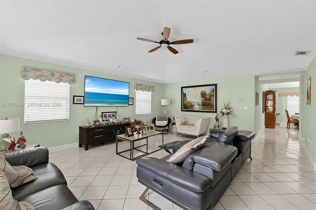 4 of 52 - 15735 Sw 153rd Avenue, Miami, FL