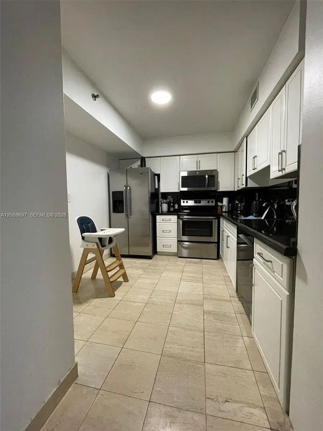 4 of 22 - 3600 Mystic Pointe Drive #1010, Aventura, FL