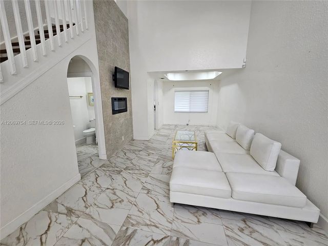 5 of 42 - 387 Nw 107th Avenue, Pembroke Pines, FL