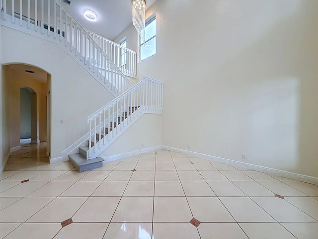 5 of 45 - 6657 Lurais Drive, Lake Worth, FL