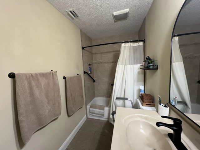4 of 19 - 8435 Nw 10th Street #b50, Plantation, FL