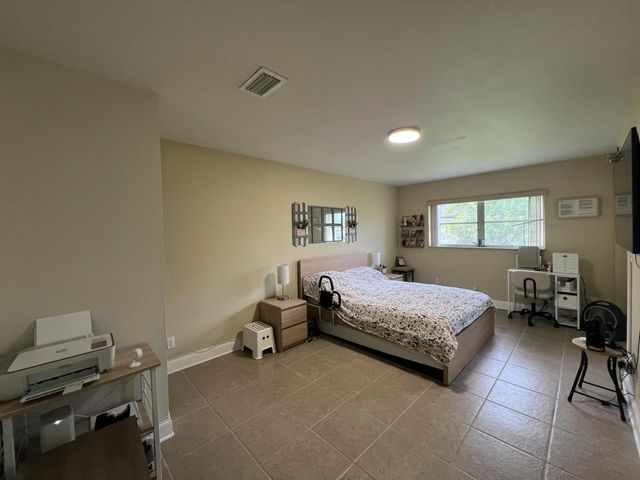 5 of 19 - 8435 Nw 10th Street #b50, Plantation, FL