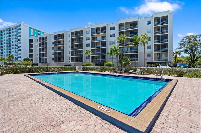 3 of 58 - 2821 N Miami Beach Boulevard #4f, North Miami Beach, FL