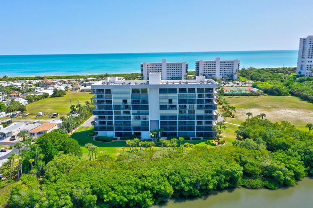 5059 N Highway A1a #206, Hutchinson Island