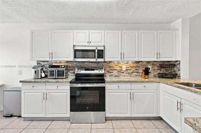 5 of 39 - 1625 Orion Lane, Weston, FL