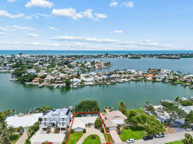 3 of 37 - 527 Harbor Drive N, Indian Rocks Beach, FL