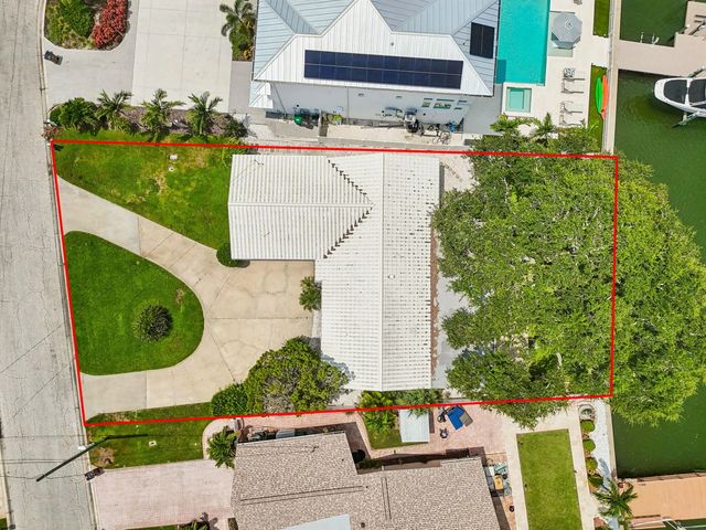 4 of 37 - 527 Harbor Drive N, Indian Rocks Beach, FL