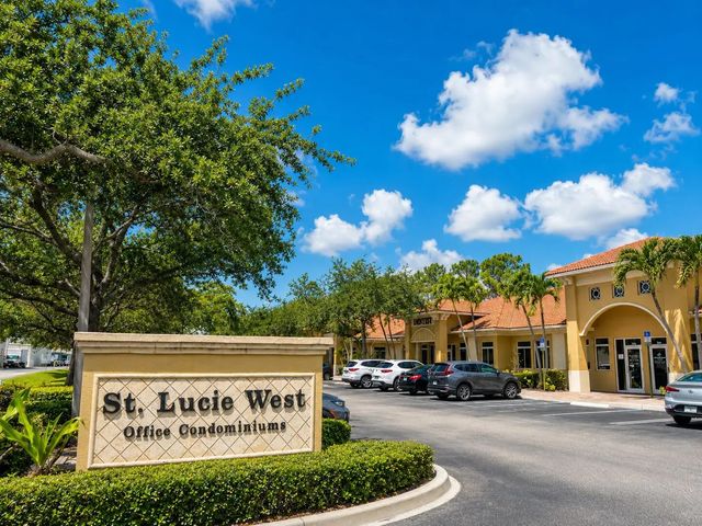 300 Nw Bethany Drive, Port St. Lucie