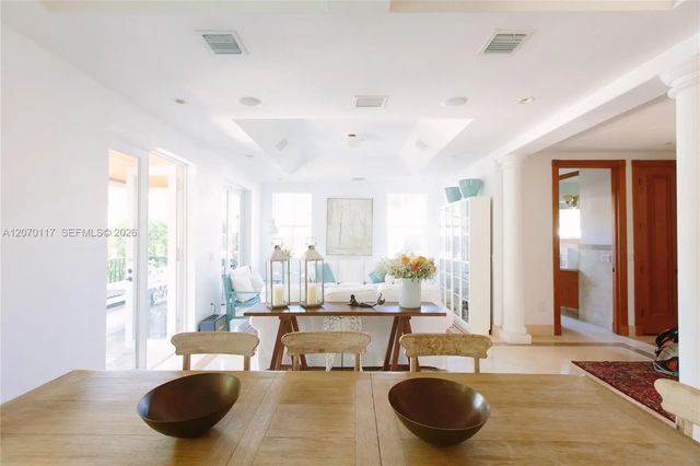 5 of 39 - 335 W Enid Drive, Key Biscayne, FL