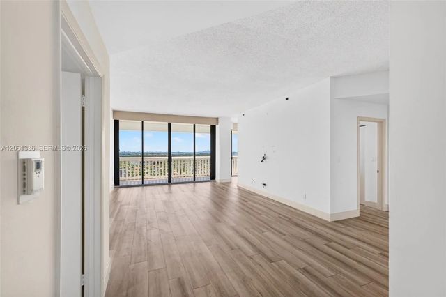 3 of 50 - 2000 Island Boulevard #3008, Aventura, FL