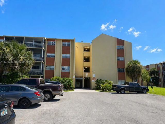 3600 Nw 21st Street #313, Lauderdale Lakes