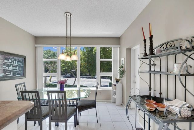 5 of 24 - 1620 S Ocean Boulevard #1n, Lauderdale-By-The-Sea, FL