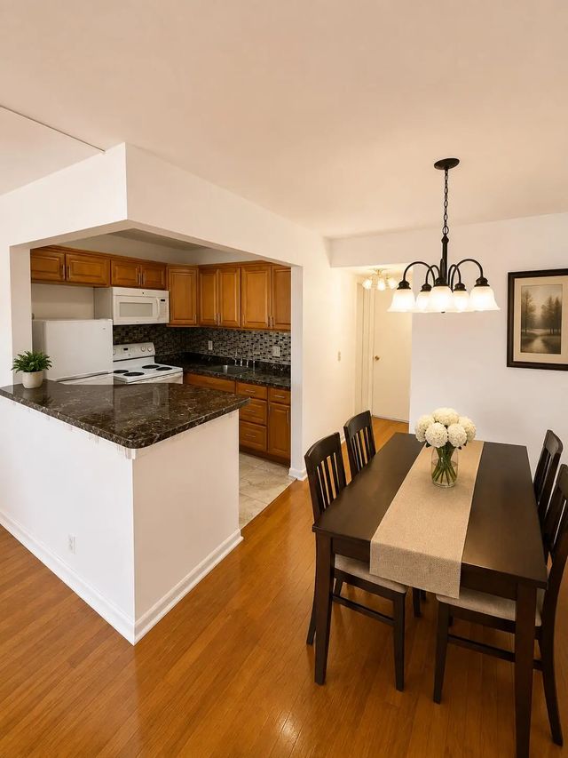 5 of 13 - 120 Windsor F #unit F, West Palm Beach, FL