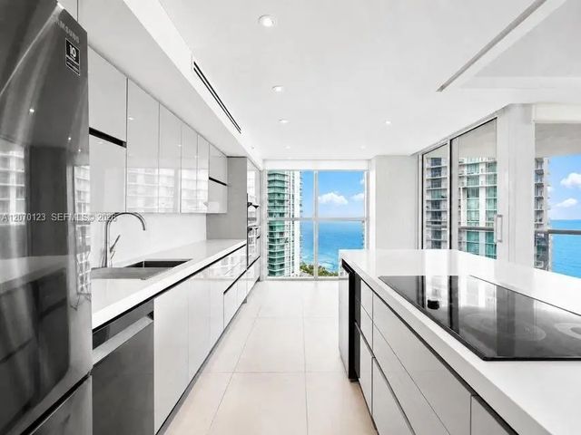 4 of 30 - 16500 Collins Avenue #1751, Sunny Isles Beach, FL