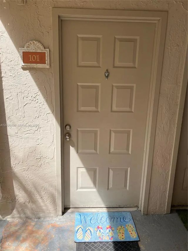 2 of 10 - 8245 Lake Drive #101, Doral, FL