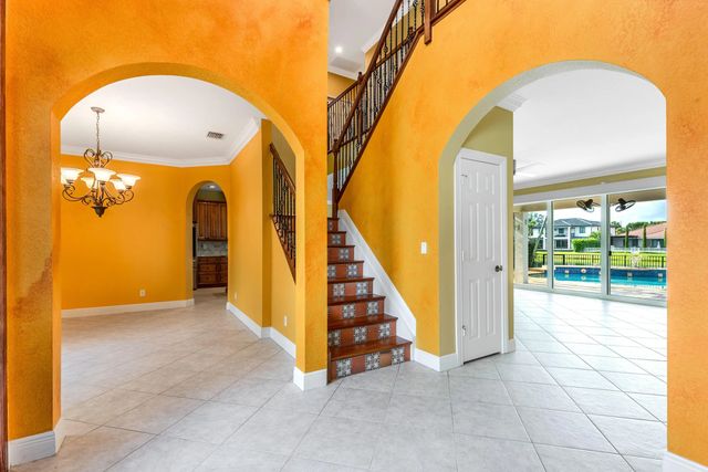 5 of 54 - 112 Isola Circle, Royal Palm Beach, FL