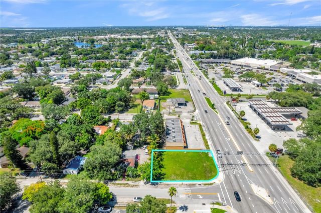 3 of 15 - 16910 Nw 27th Avenue, Miami Gardens, FL