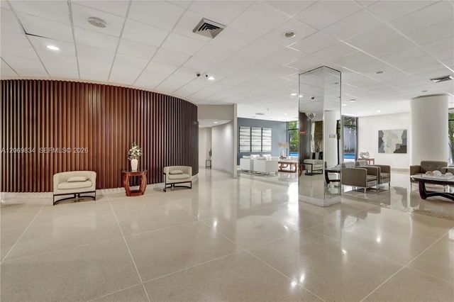 5 of 24 - 20100 W Country Club Drive #204, Aventura, FL