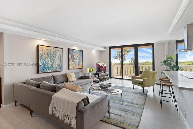 1121 Crandon Boulevard #f403, Key Biscayne