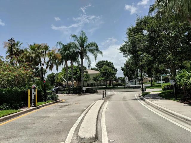 2 of 48 - 4814 Nw 58th Manor, Coconut Creek, FL