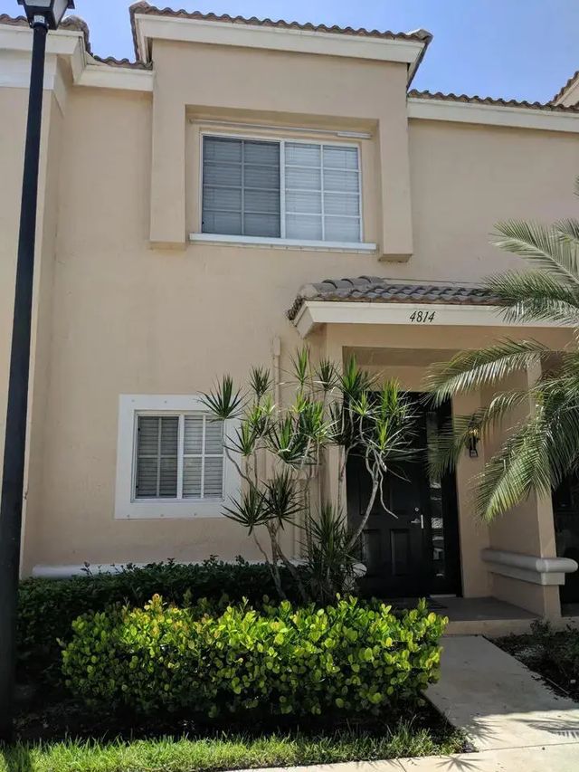 3 of 48 - 4814 Nw 58th Manor, Coconut Creek, FL