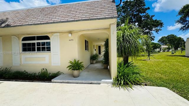 2 of 29 - 16971 Sw 113th Court #31444e, Miami, FL