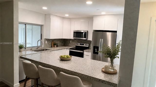 5 of 29 - 16971 Sw 113th Court #31444e, Miami, FL