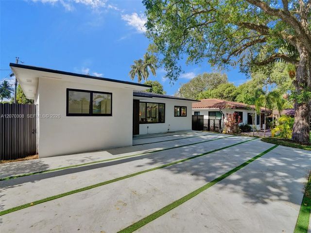 5 of 70 - 2380 Ne 184th Terrace, North Miami Beach, FL