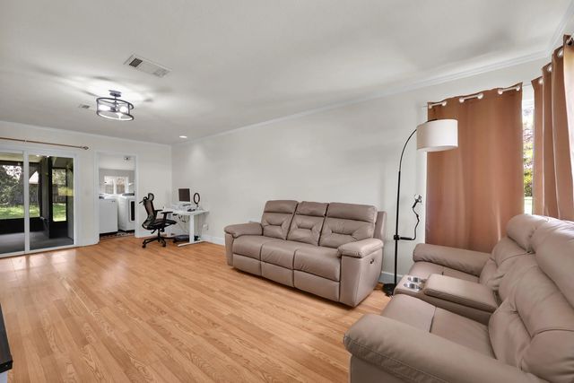 3 of 39 - 741 23rd Place Sw, Vero Beach, FL
