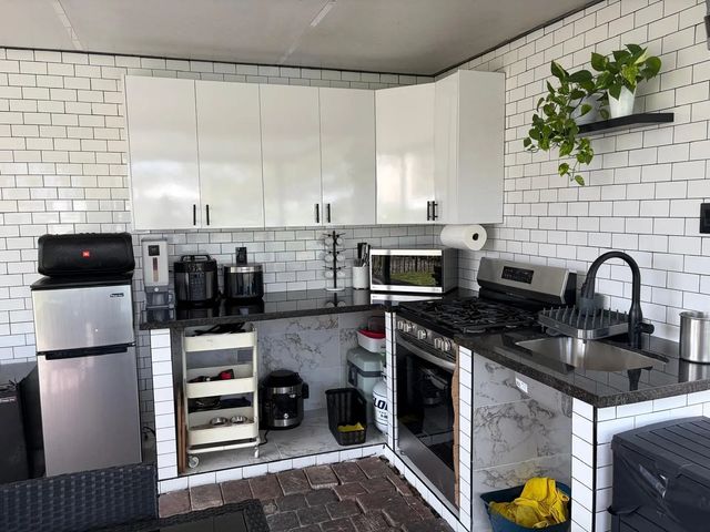 3 of 4 - 6503 Sw 162nd Avenue, Miami, FL