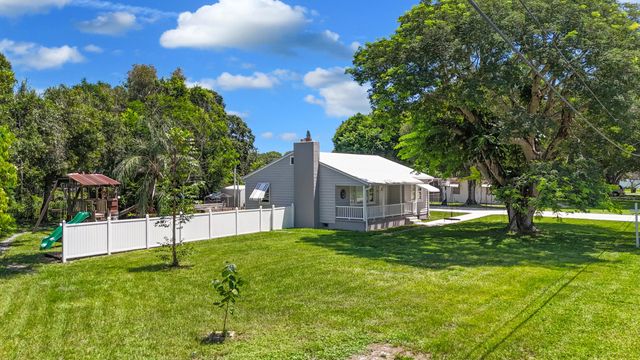 2 of 40 - 1126 Pine Avenue, Fort Pierce, FL