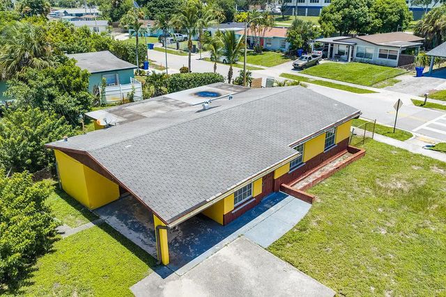 2 of 30 - 1500 W 13th Street W, Riviera Beach, FL