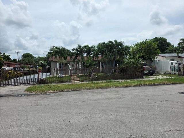 19001 Nw 49th Court, Opa-Locka