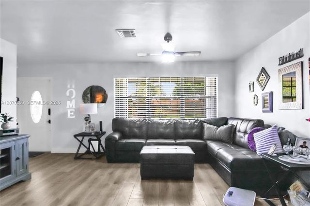 5 of 41 - 7690 Nw 16th Court, Pembroke Pines, FL