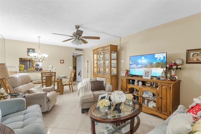 5 of 21 - 3170 Holiday Springs Boulevard #6-105, Margate, FL