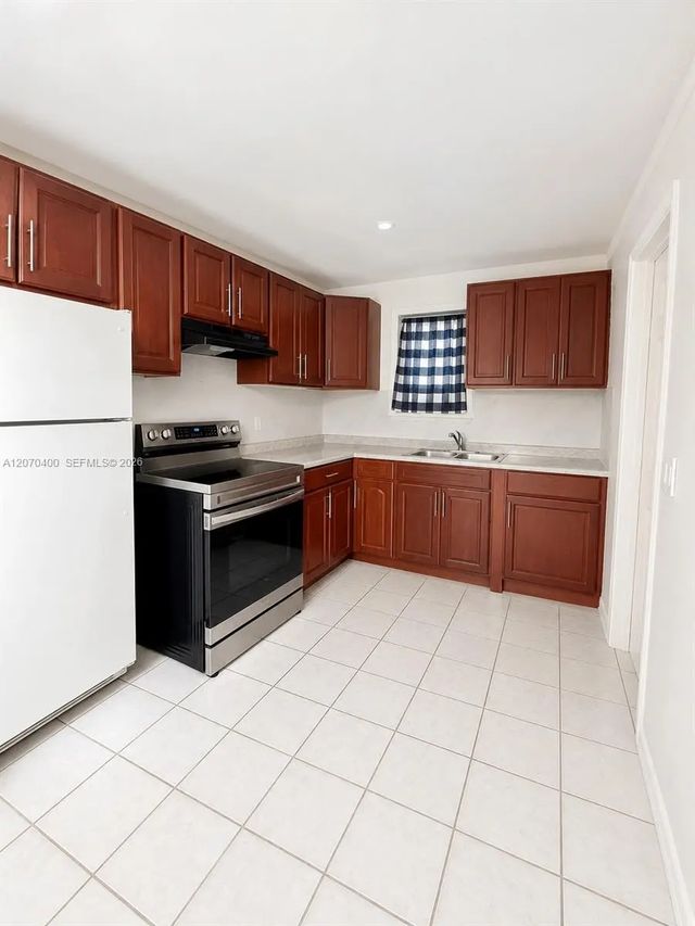 2 of 8 - 5632 Sw 39th Street, West Park, FL
