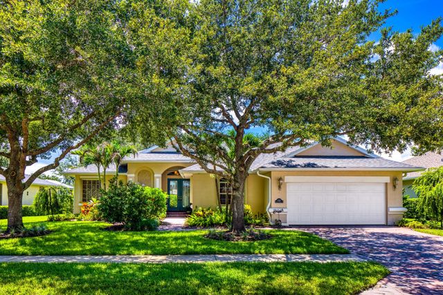 4220 Abington Woods Circle, Vero Beach