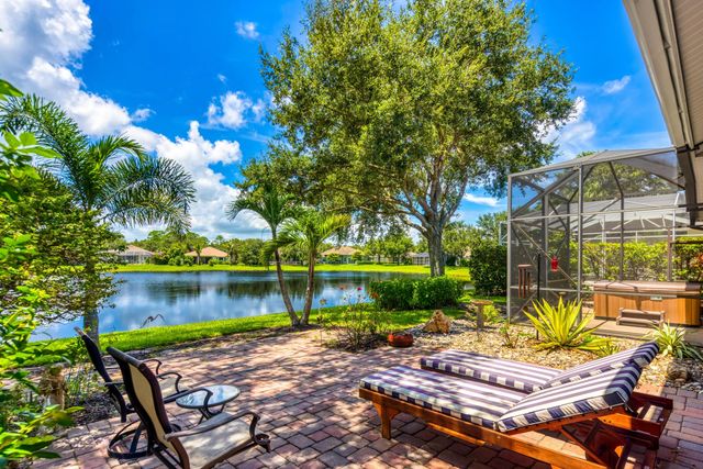 3 of 26 - 4220 Abington Woods Circle, Vero Beach, FL