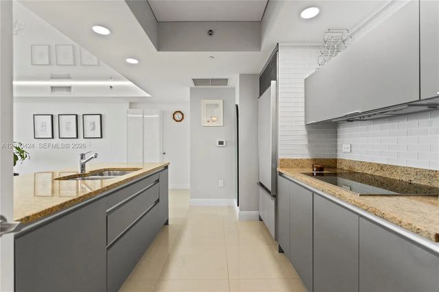 5 of 62 - 17201 Collins Avenue #3502, Sunny Isles Beach, FL