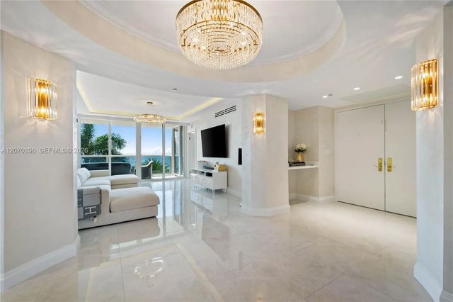 5 of 44 - 19111 Collins Avenue #403, Sunny Isles Beach, FL