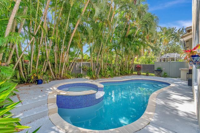 6788 Hendry Drive, Lake Worth