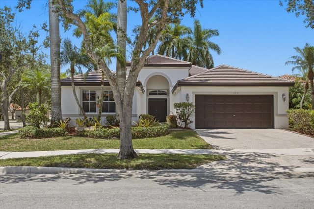1285 Windsor Lane, Weston