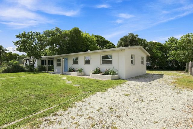3 of 28 - 1629 Nw 15th Court, Fort Lauderdale, FL